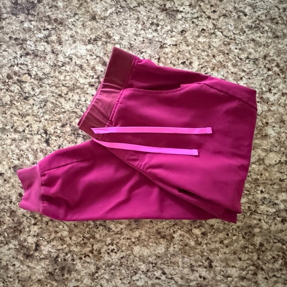 DARK MAGENTA: Figs Scrub Set Catarina/Zamora (M/MP) - Picture 4 of 16